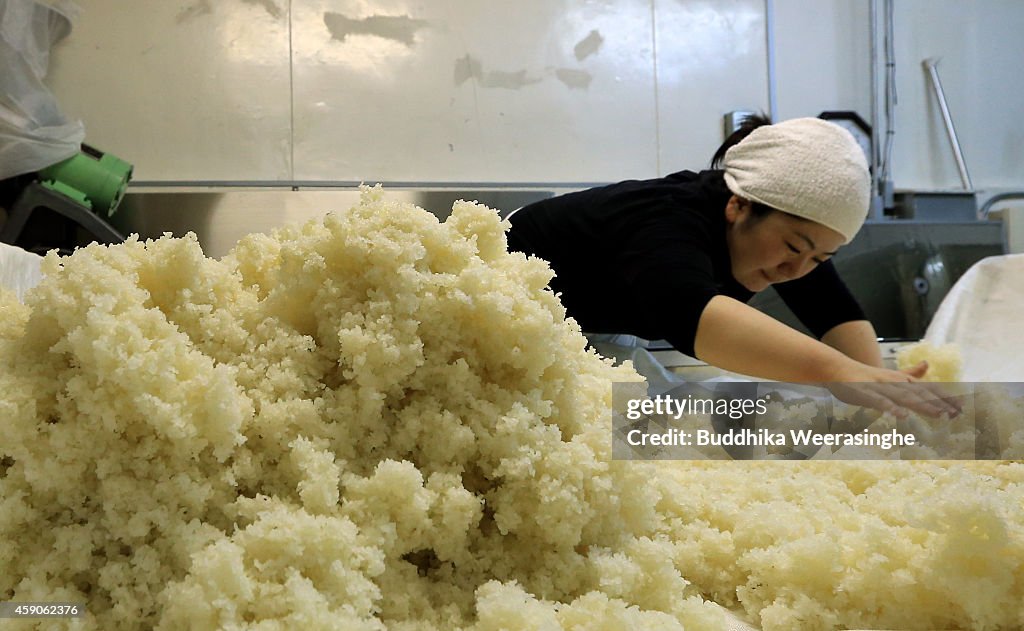 Sake Production Starts In Harima