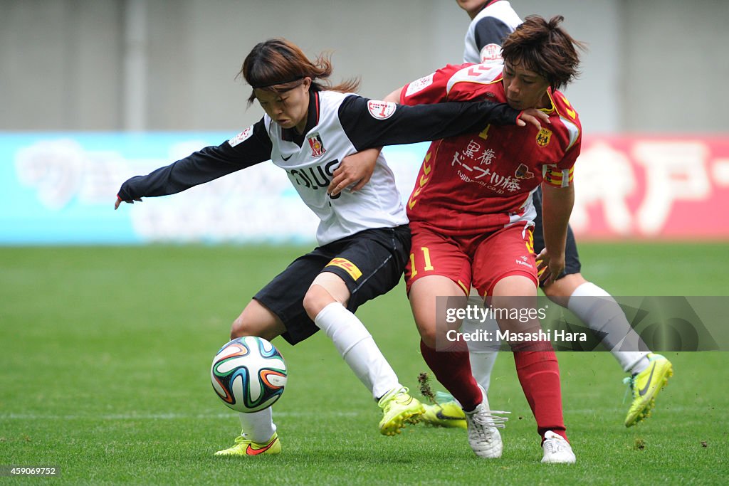 INAC Kobe Leonessa v Urawa Red Diamonds Ladies - Nadeshiko League