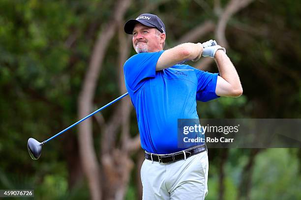 Jerry Kelly of the United States hits a tee shot on the 7th hole during the final round of the OHL Classic at the Mayakoba El Camaleon Golf Club on...