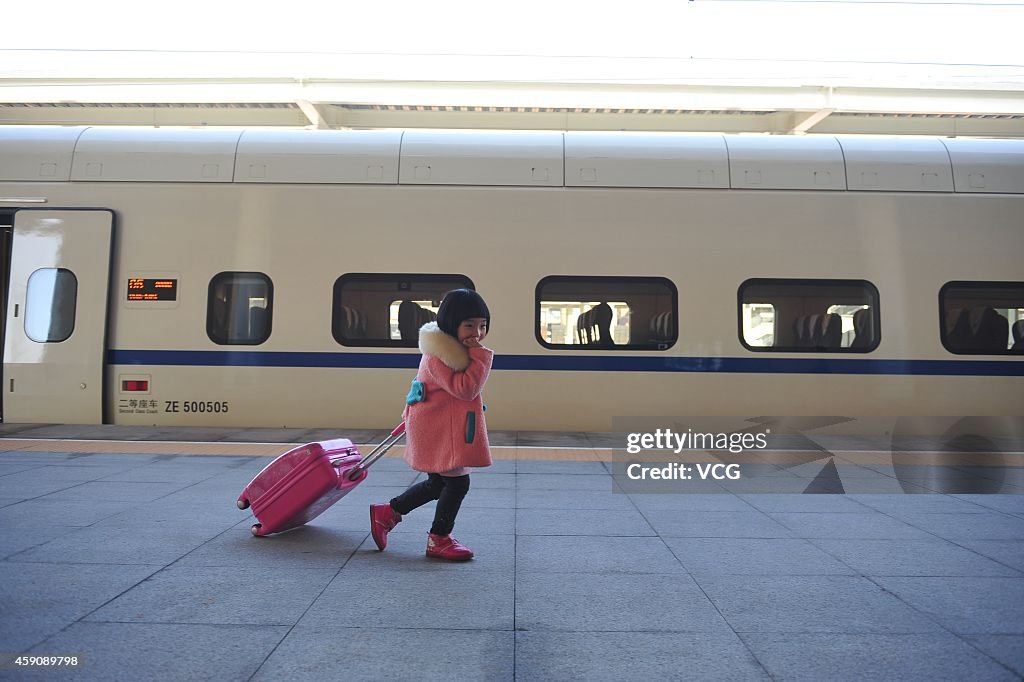 Lanzhou - Xinjiang Passenger Railway Is In Operation