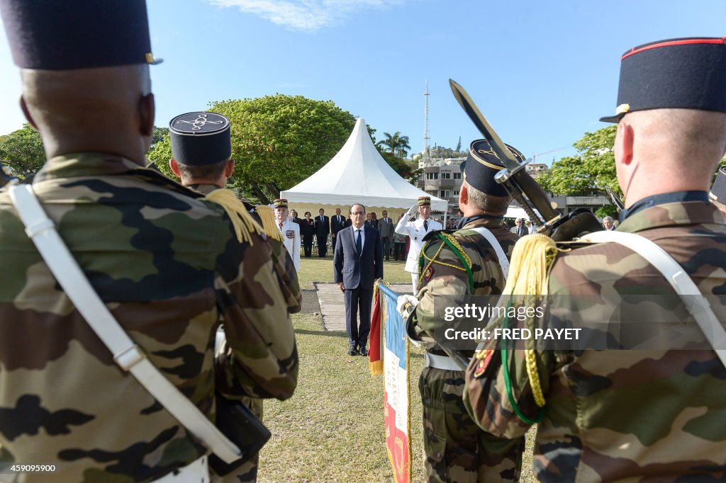 FRANCE-OVERSEAS-NCALEDONIA-POLITICS-HOLLANDE