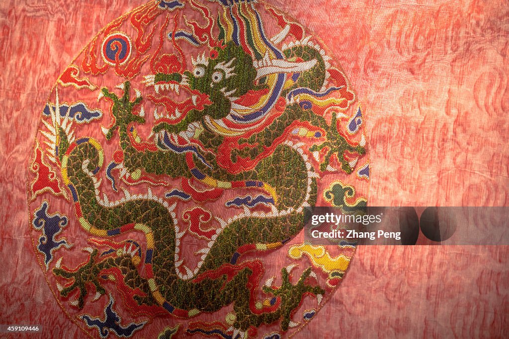 Dragon pattern woven by the Yunjin brocade.   Nanjing...