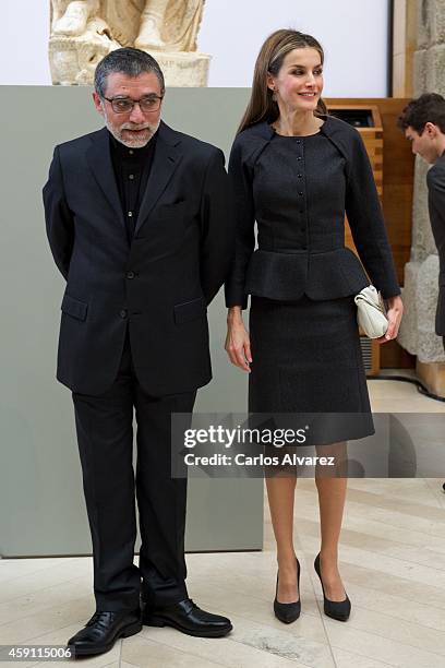 Queen Letizia of Spain and Spanish artist Jaume Plensa attend the 2013 Velazquez Plastic Arts award at the El Prado Museum on November 17, 2014 in...