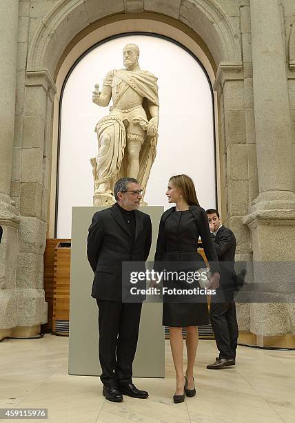 Queen Letizia of Spain and artist Jaume Piensa attend the 2013 Velazquez Plastic Arts Awards ceremony at El Prado Museum on November 17, 2014 in...