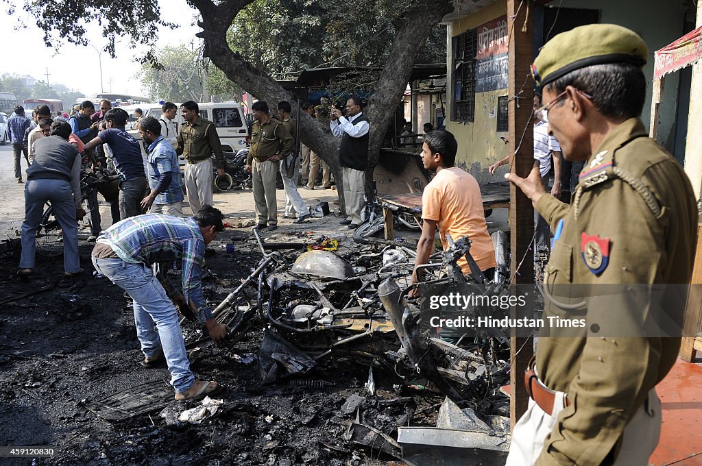 6 Policemen Injured In Anti-Encroachment Drive