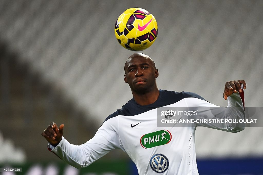 FBL-FRIENDLY-FRANCE-PRESSER