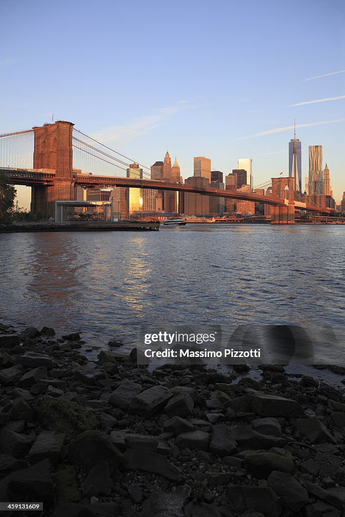 Brooklyn bridge and NYC skyline