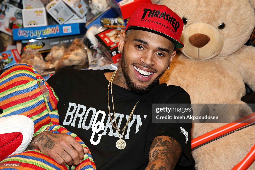 1st Annual Xmas Toy Drive Hosted By Chris Brown And Brooklyn Projects