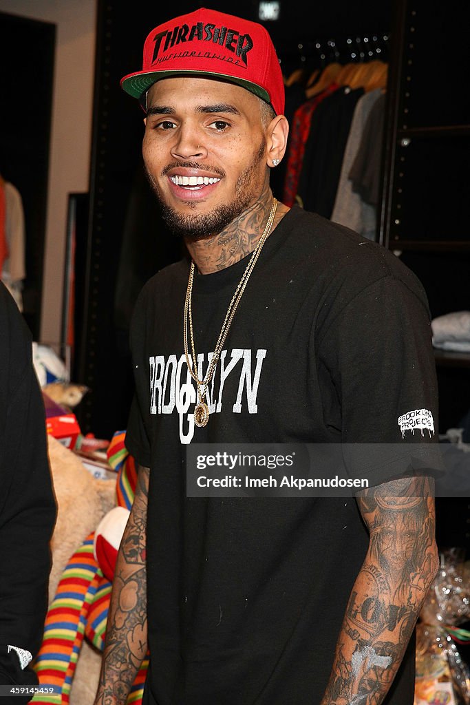 1st Annual Xmas Toy Drive Hosted By Chris Brown And Brooklyn Projects