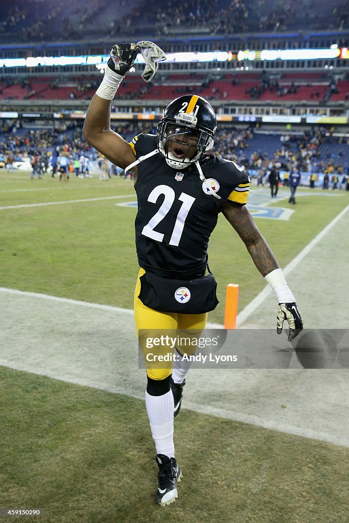 Pittsburgh Steelers v Tennessee Titans