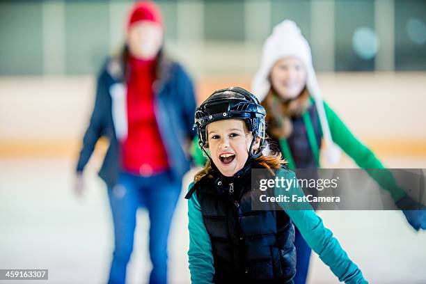 アイススケート - アイススケート ストックフォトと画像