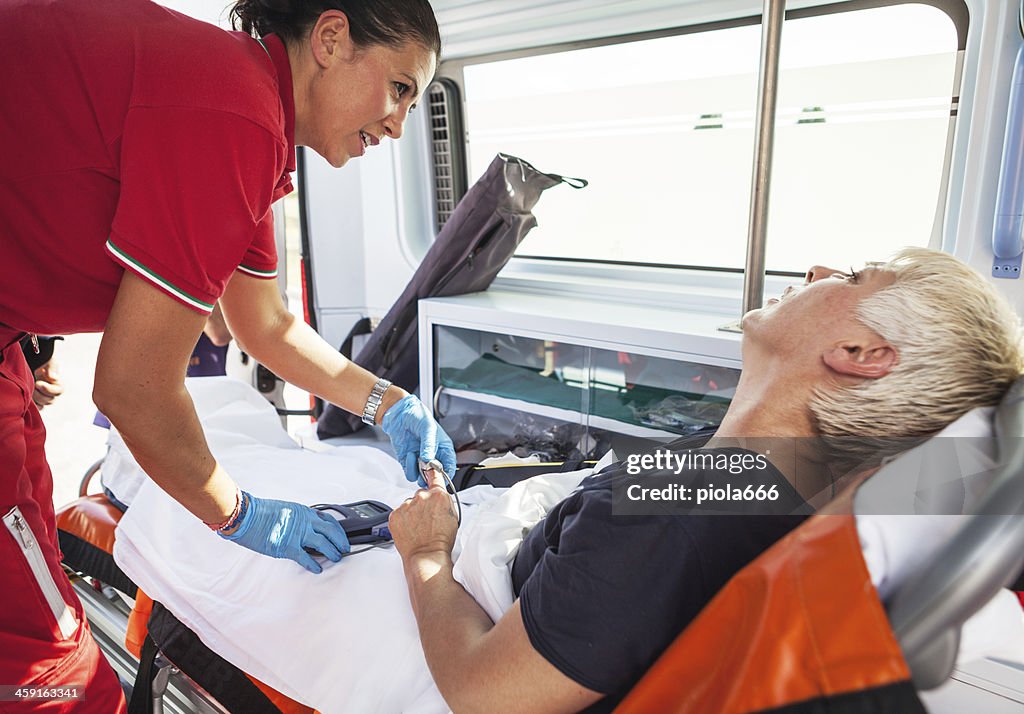 Medical emergency team: in the ambulance