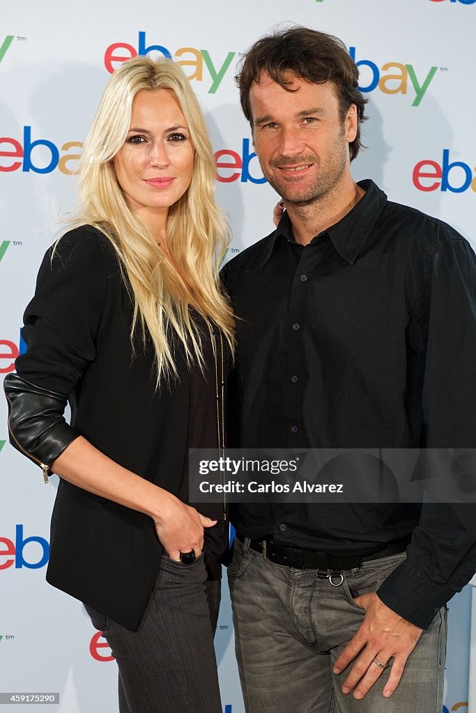 Carlos Moya and Carolina Cerezuela are Christmas Ebay Ambassadors
