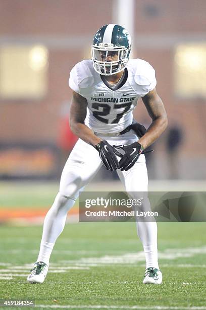 Kurtis Drummond of the Michigan State Spartans in position during a college football game against the Maryland Terrapins at Byrd Stadium on November...