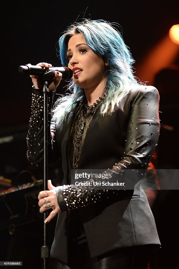 Y 100 Jingle Ball - Show