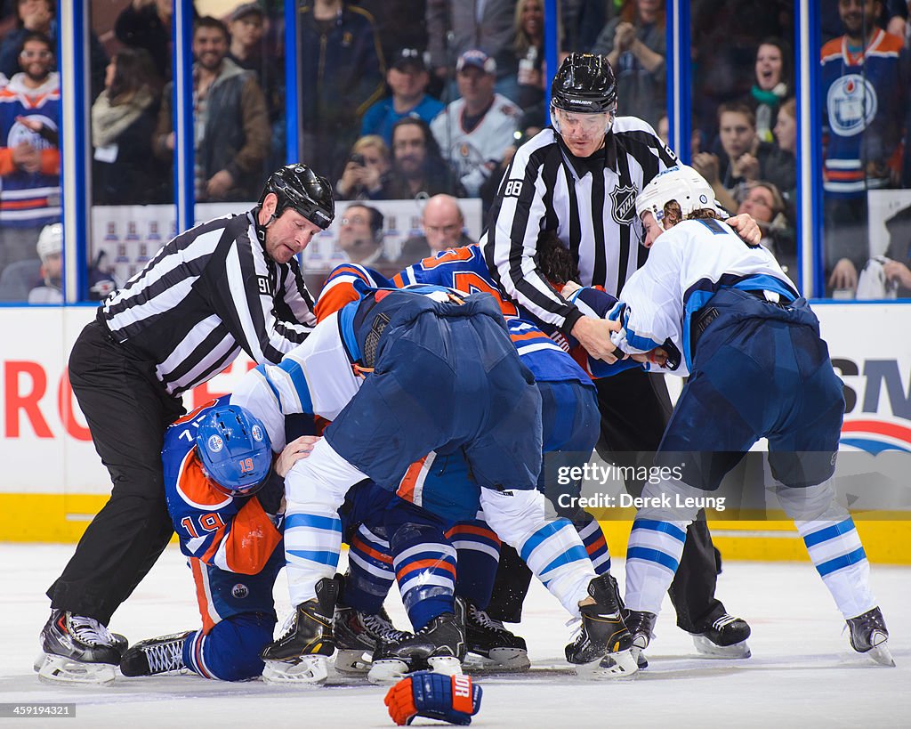 Winnipeg Jets v Edmonton Oilers