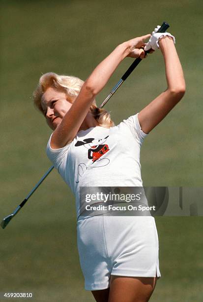 Women's golfer Laura Baugh in action during tournament play circa 1977.