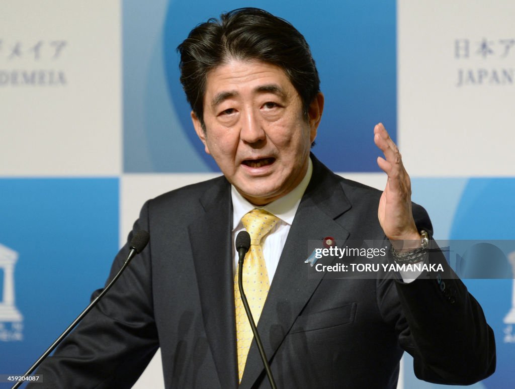 JAPAN-ECONOMY-DIPLOMACY-POLITICS-ABE