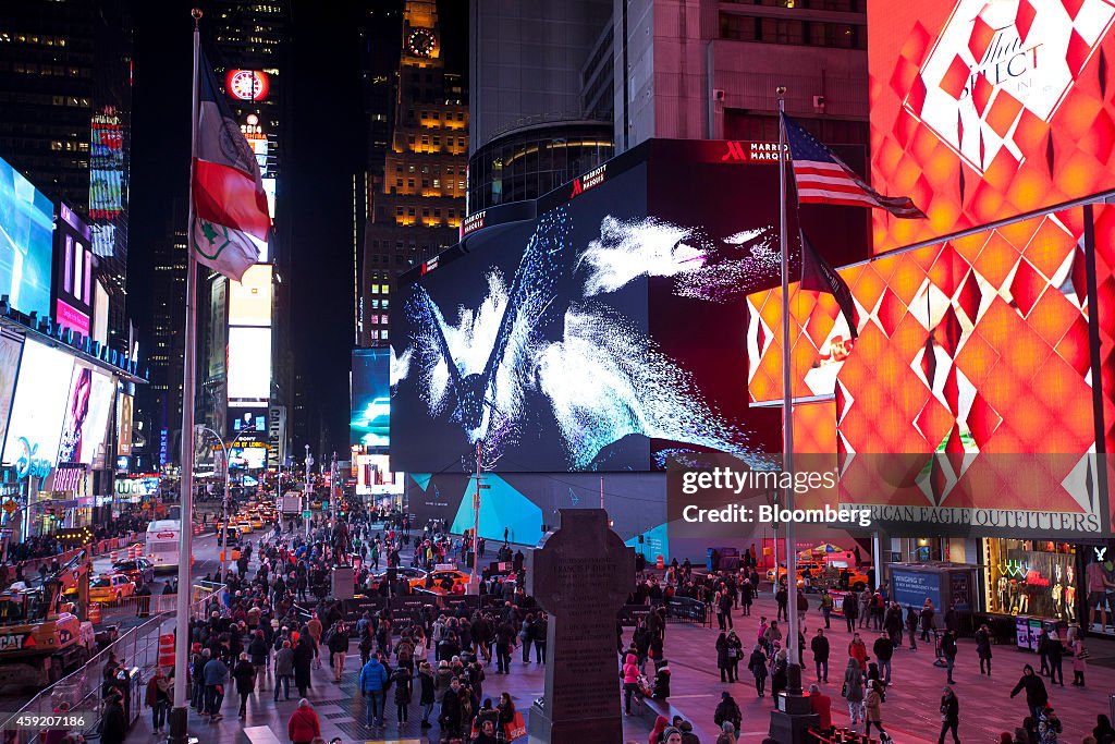 Google Takes Times Square's Crown With Half-Acre Billboard
