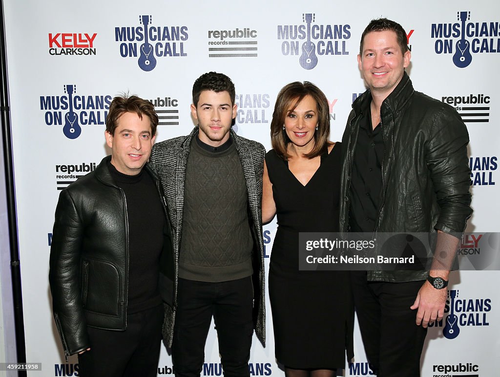 Musicians On Call Celebrates Its 15th Anniversary Honoring Kelly Clarkson And EVP Of Republic Records, Charlie Walk
