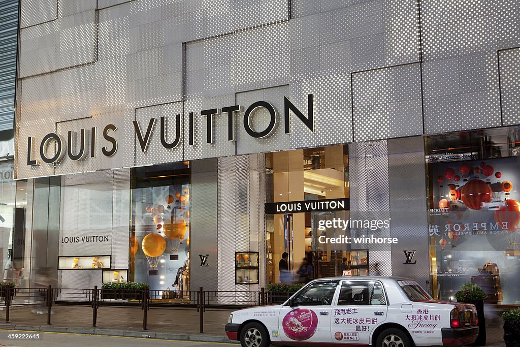 Louis Vuitton Flagship Store High-Res Stock Photo - Getty Images