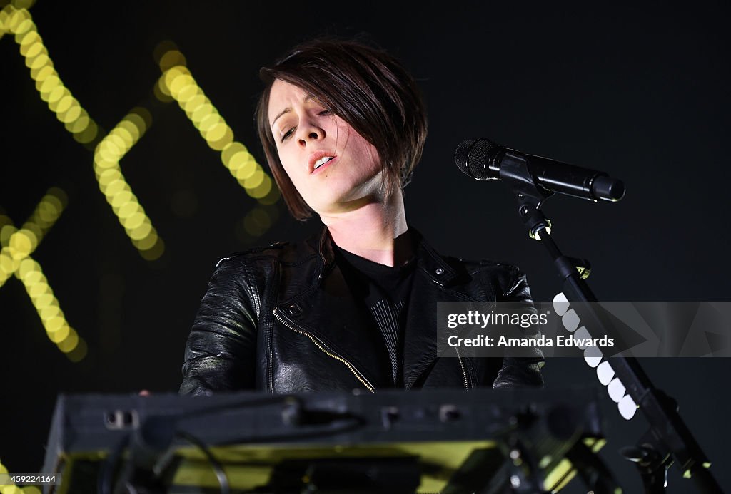 Tegan And Sara With Waters And The Courtneys In Concert - Hollywood, CA