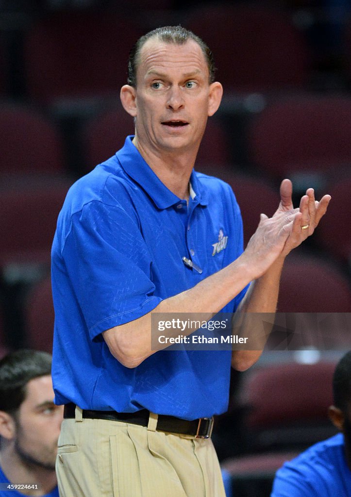 2013 Continental Tire Las Vegas Classic - Florida Gulf Coast v Radford