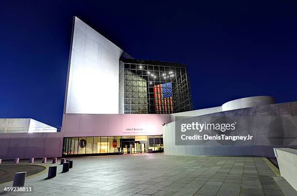 john f. kennedy presidential library and museum - john f kennedy library stock-fotos und bilder