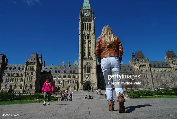 parliament building in ottawa - ottawa people stock pictures, royalty-free photos & images