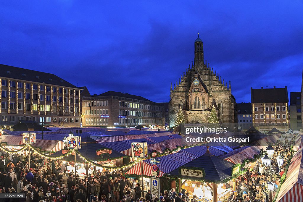 Weihnachtsmarkt in den Hauptplatz, Nürnberg