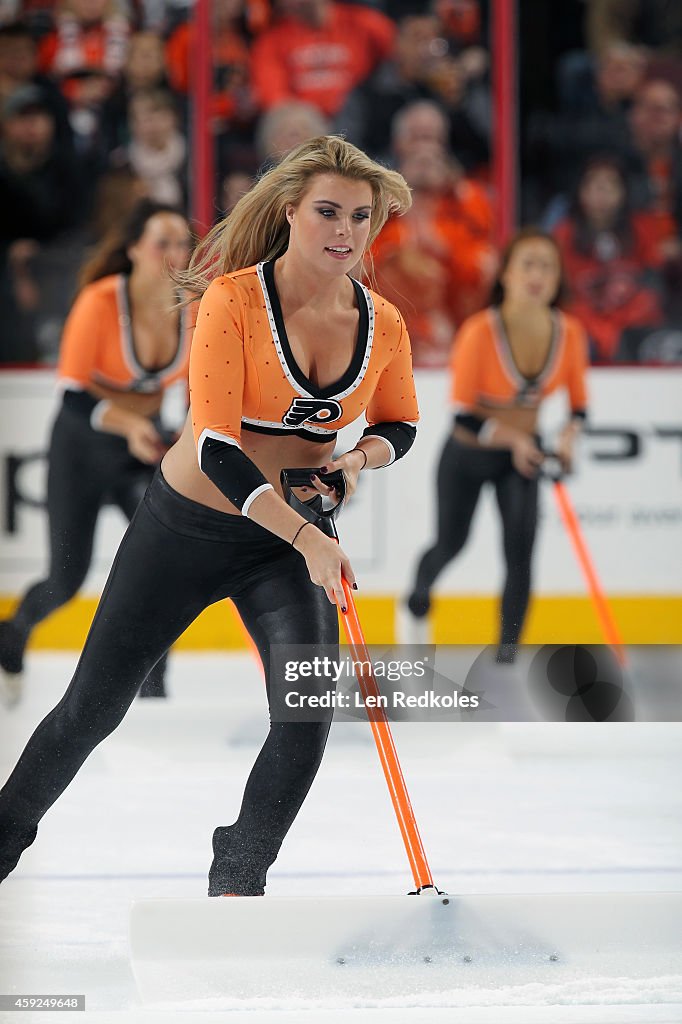 Columbus Blue Jackets v Philadelphia Flyers