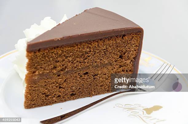 original sacher schokoladenkuchen in wien, österreich - wolfgang braun stock-fotos und bilder