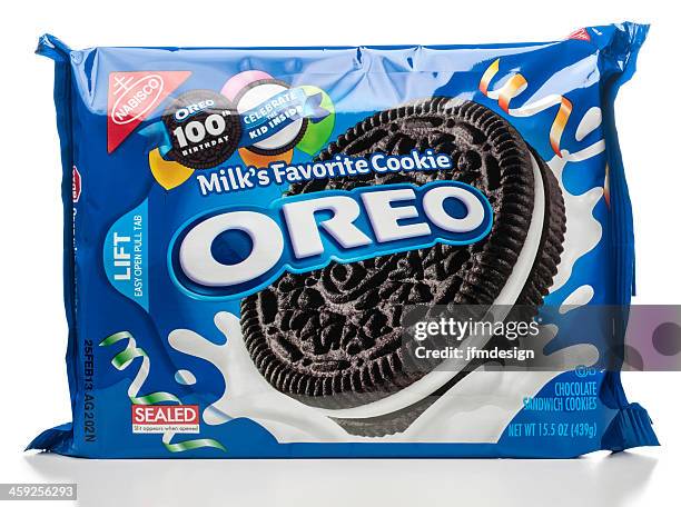 nabisco oreo milk's favorite cookie sealed package - oreo stock pictures, royalty-free photos & images