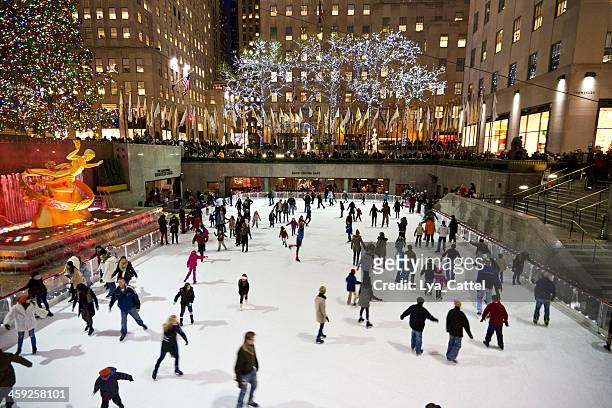 rockefeller ice-rink nyc # 11 xxl - rockefeller center ice skating stock pictures, royalty-free photos & images