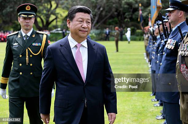 President Xi Jinping Of China attends a State Welcome at Government House on November 20, 2014 in Wellington, New Zealand. President Xi Jinping is on...