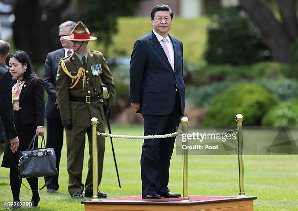 President Xi Jinping Of China attends a State Welcome at Government House on November 20, 2014 in Wellington, New Zealand. President Xi Jinping is on...