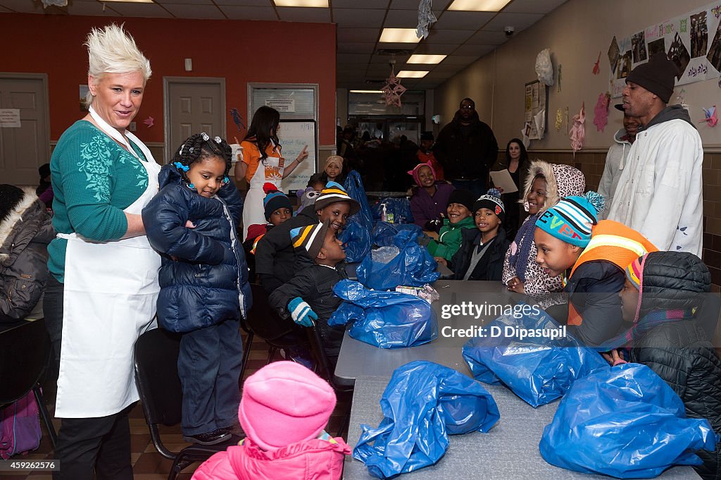 Food Bank For New York City's "Thankful To Give" Holiday Campaign Event