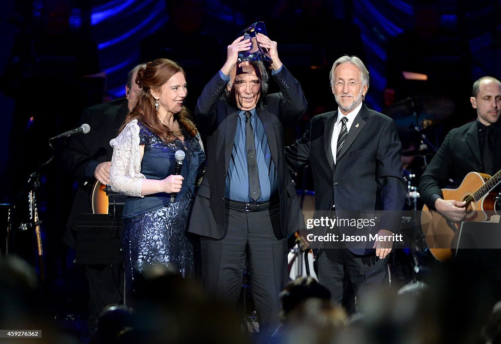 2014 Person Of The Year Honoring Joan Manuel Serrat - Show