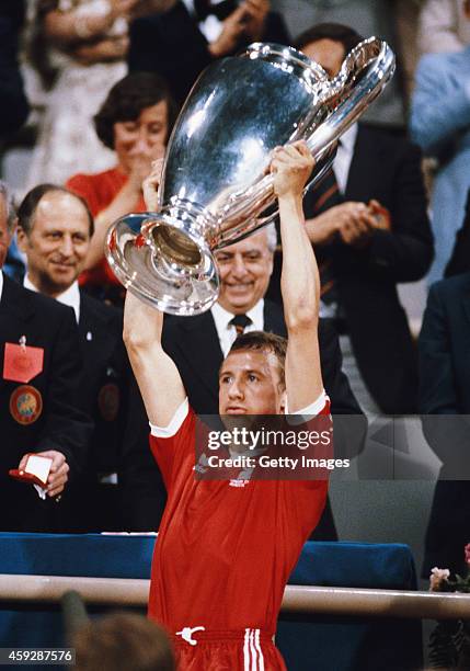 Nottingham Forest captain John McGovern lifts the trophy after the 1979 European Cup Final between Nottingham Forest and Malmo at the Olympic Stadium...