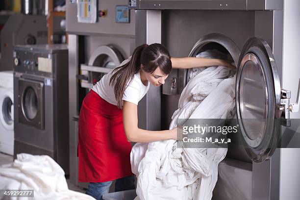 laundry service. - launderette stockfoto's en -beelden