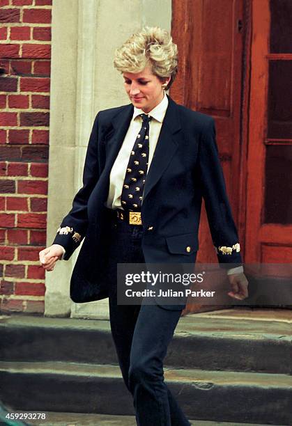 Diana, Princess of Wales visits her brother ,Charles Althrop's new baby at St Marys Hospital, Paddington, in West London, on March 15 in London,...