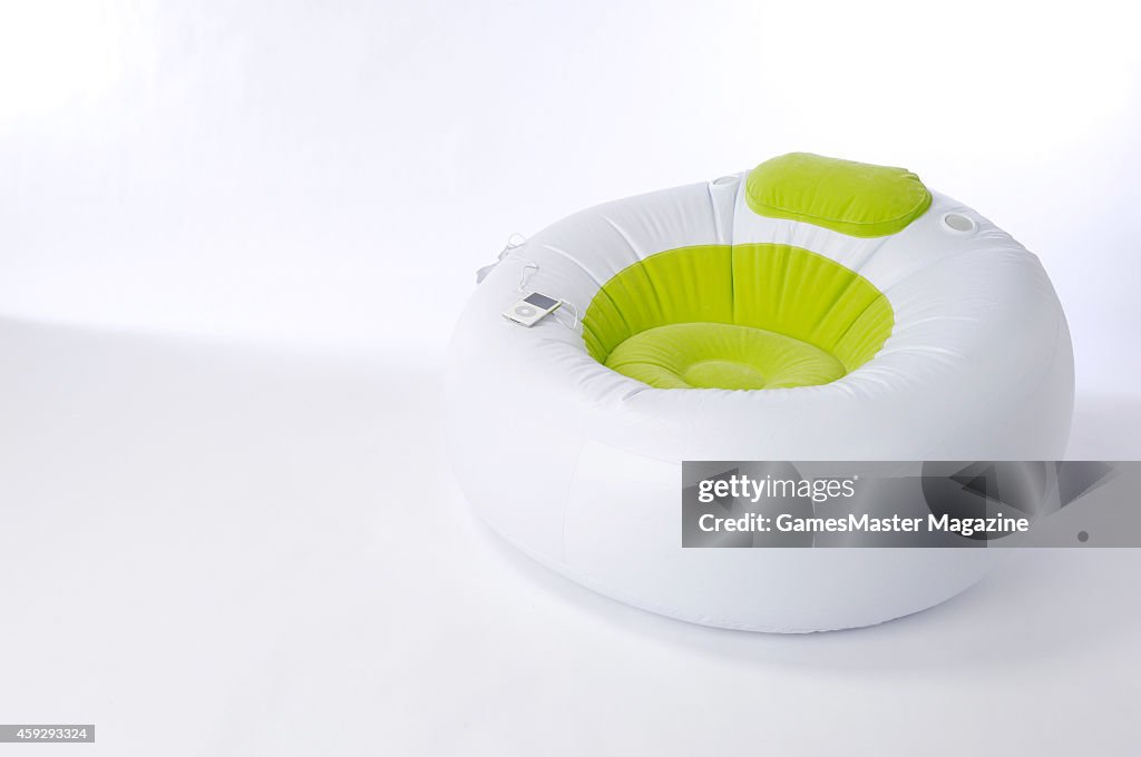 Inflatable Bubble Lounger Shoot