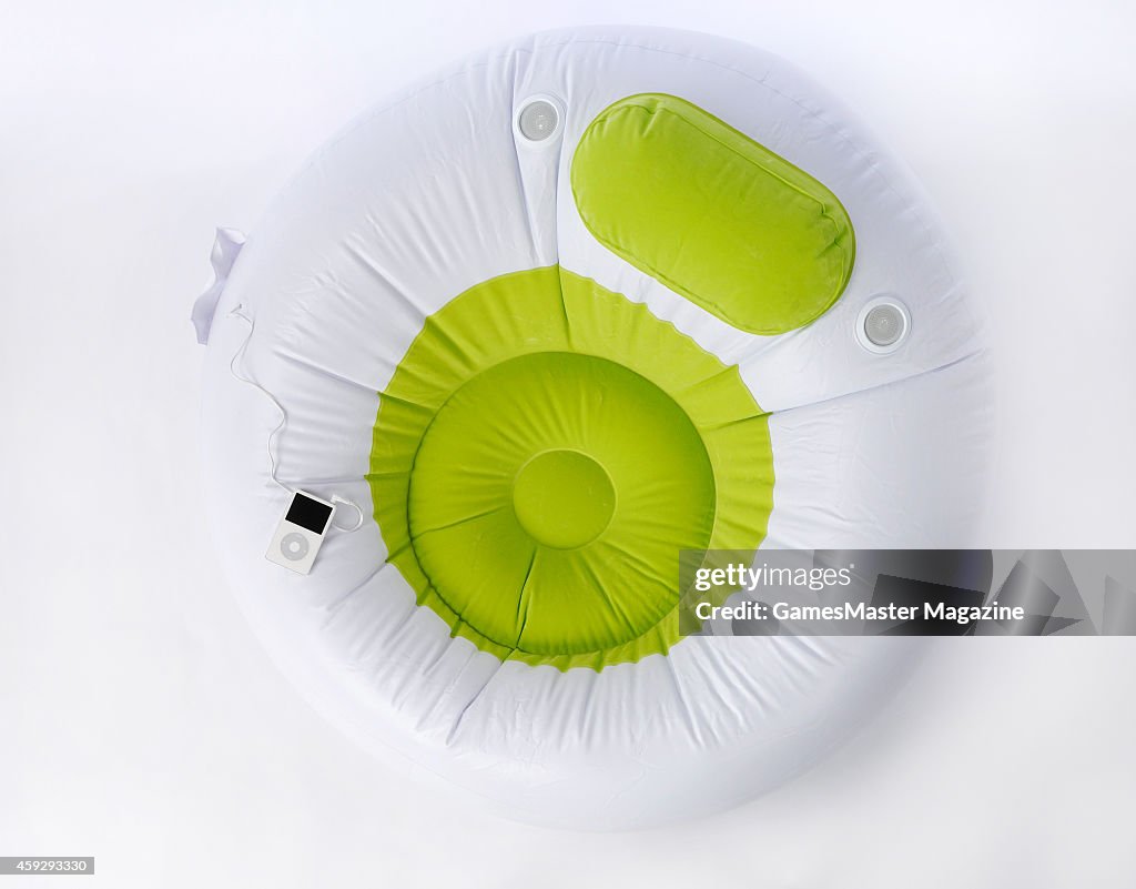 Inflatable Bubble Lounger Shoot