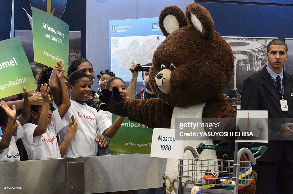 BRAZIL-OLY2016-PREVIOUS MASCOTS-ARRIVAL