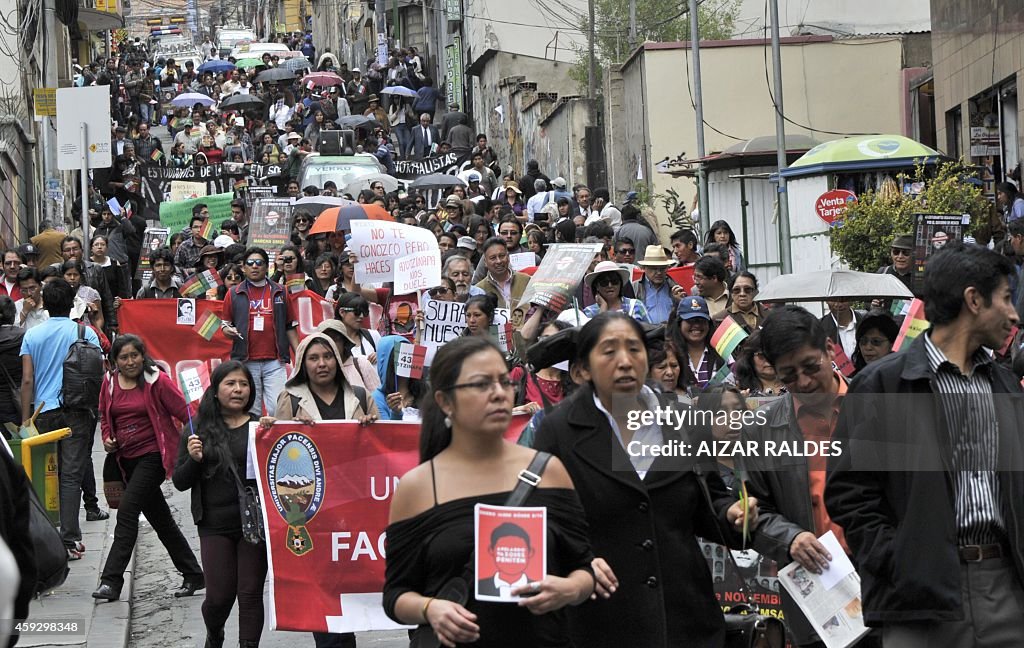 BOLIVIA-MEXICO-STUDENTS-CRIME-PROTEST