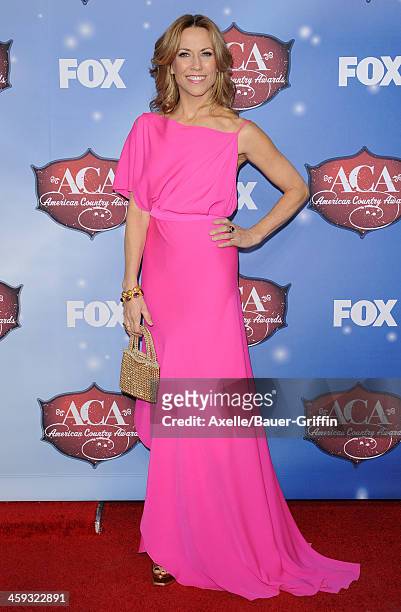 Singer Sheryl Crow arrives at the American Country Awards 2013 at the Mandalay Bay Events Center on December 10, 2013 in Las Vegas, Nevada.