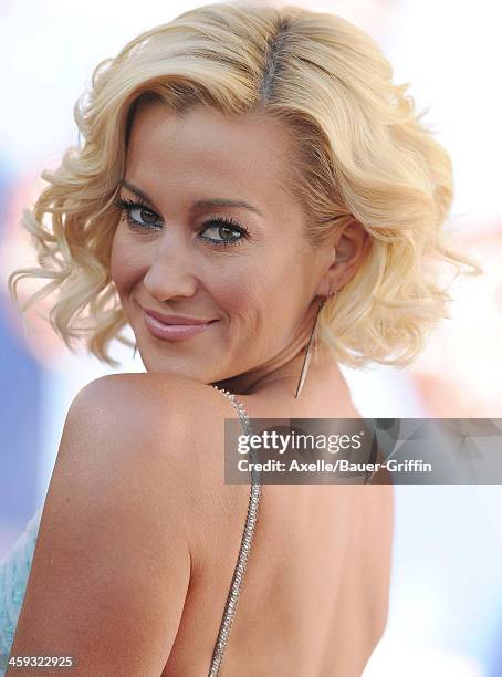 Singer Kellie Pickler arrives at the American Country Awards 2013 at the Mandalay Bay Events Center on December 10, 2013 in Las Vegas, Nevada.