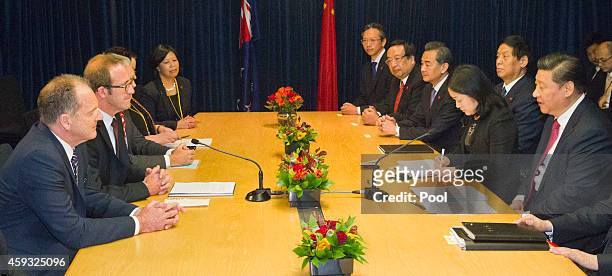 David Shearer and Leader of the Opposition Andrew Little talk with Chinese President Xi Jinping at SkyCity Grand Hotel on November 21, 2014 in...