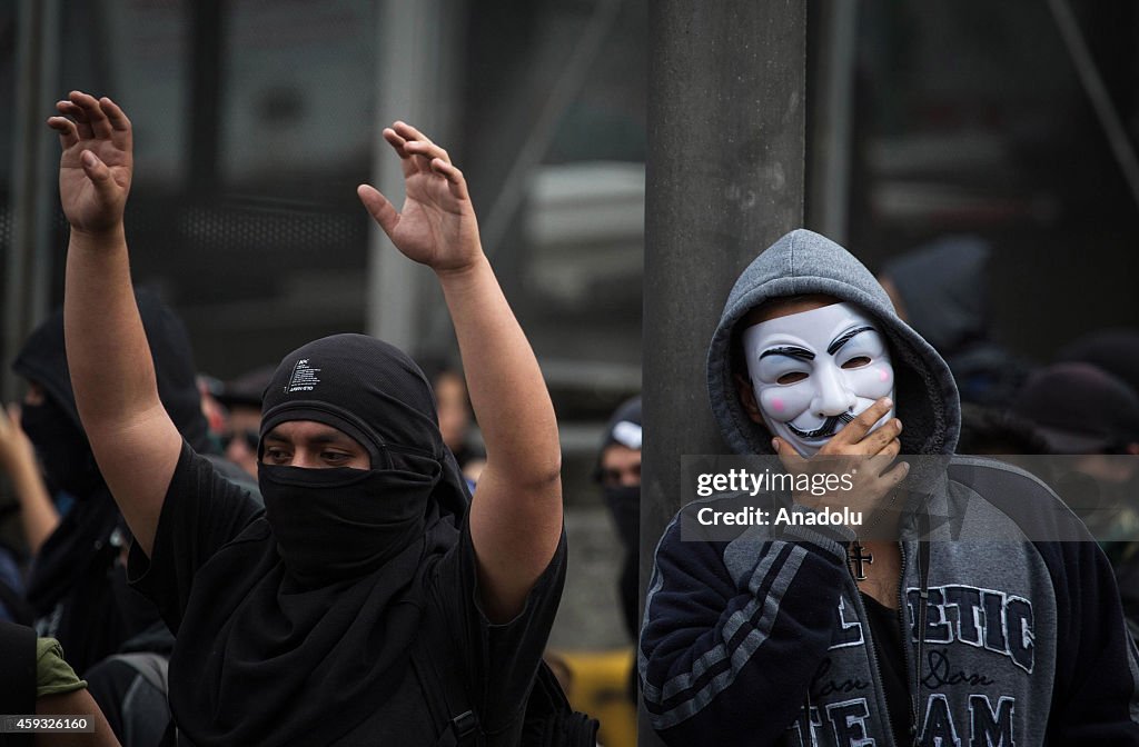 Protest in Mexico City for the 43 missing students