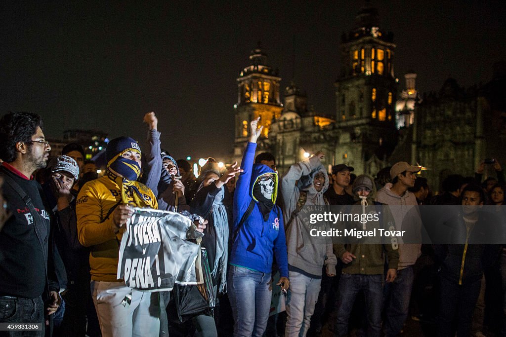 Protest to Demand Justice for the 43 Missing Students From Ayotzinapa